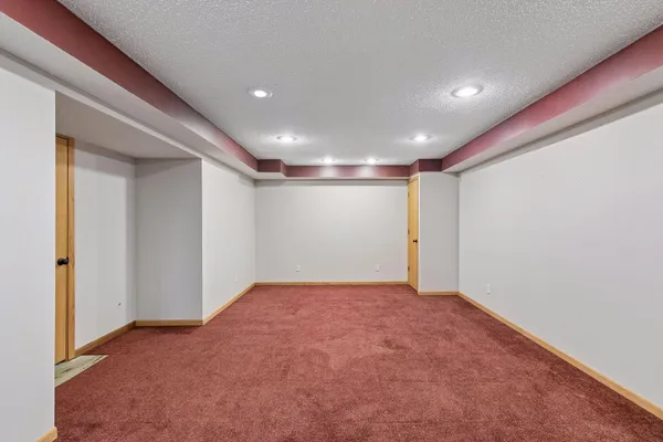 $465,000 | 1325 Courtland East, Waconia, MN 55387