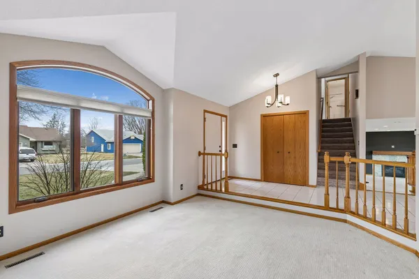 $465,000 | 1325 Courtland East, Waconia, MN 55387