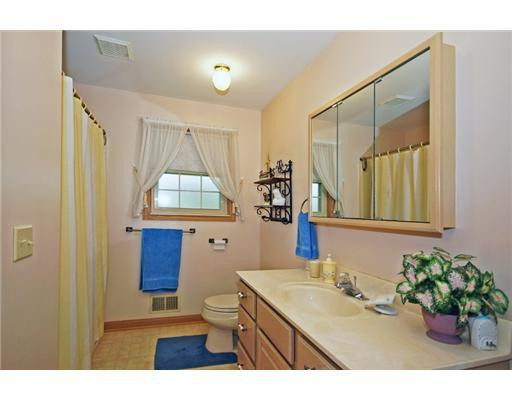 110 East Coon Lake Road Howell, MI 48843 - Photo 8 of 20 Photo 8