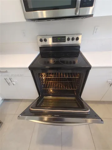 a close view of stove