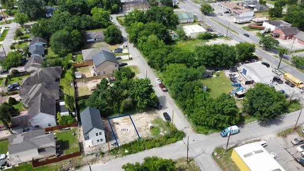 $42,900 | 4510 Ward Street, Houston, TX 77021