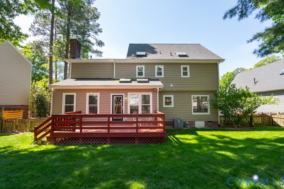 3009 Sable Road Henrico, VA 23233 - Photo 45 of 51 a front view of a house with a garden