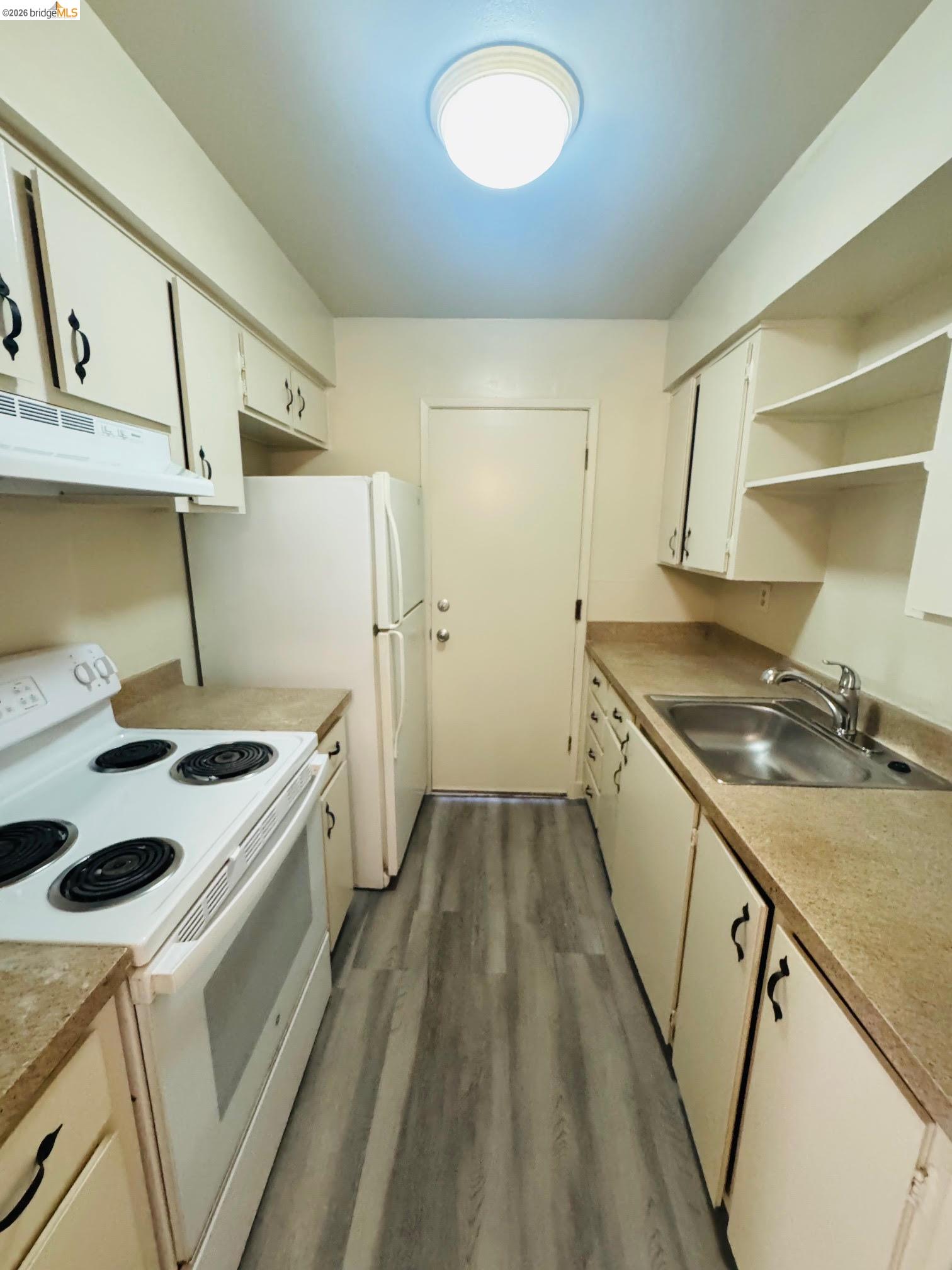 1459 Del Rio Circle, Unit C Concord, CA 94518 - Photo 4 of 9