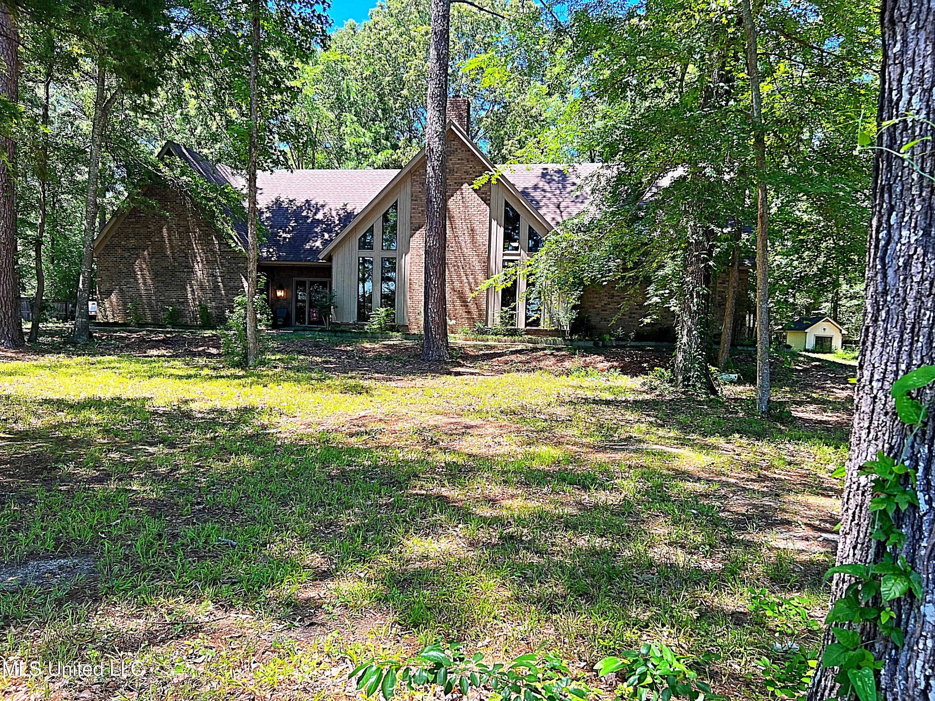 6442 Manship Road Brandon, MS 39047 - Photo 1 of 51 IMG_7211