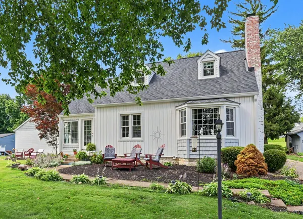 $619,000 | 368 Lakeshore Drive West, Hebron, OH 43025