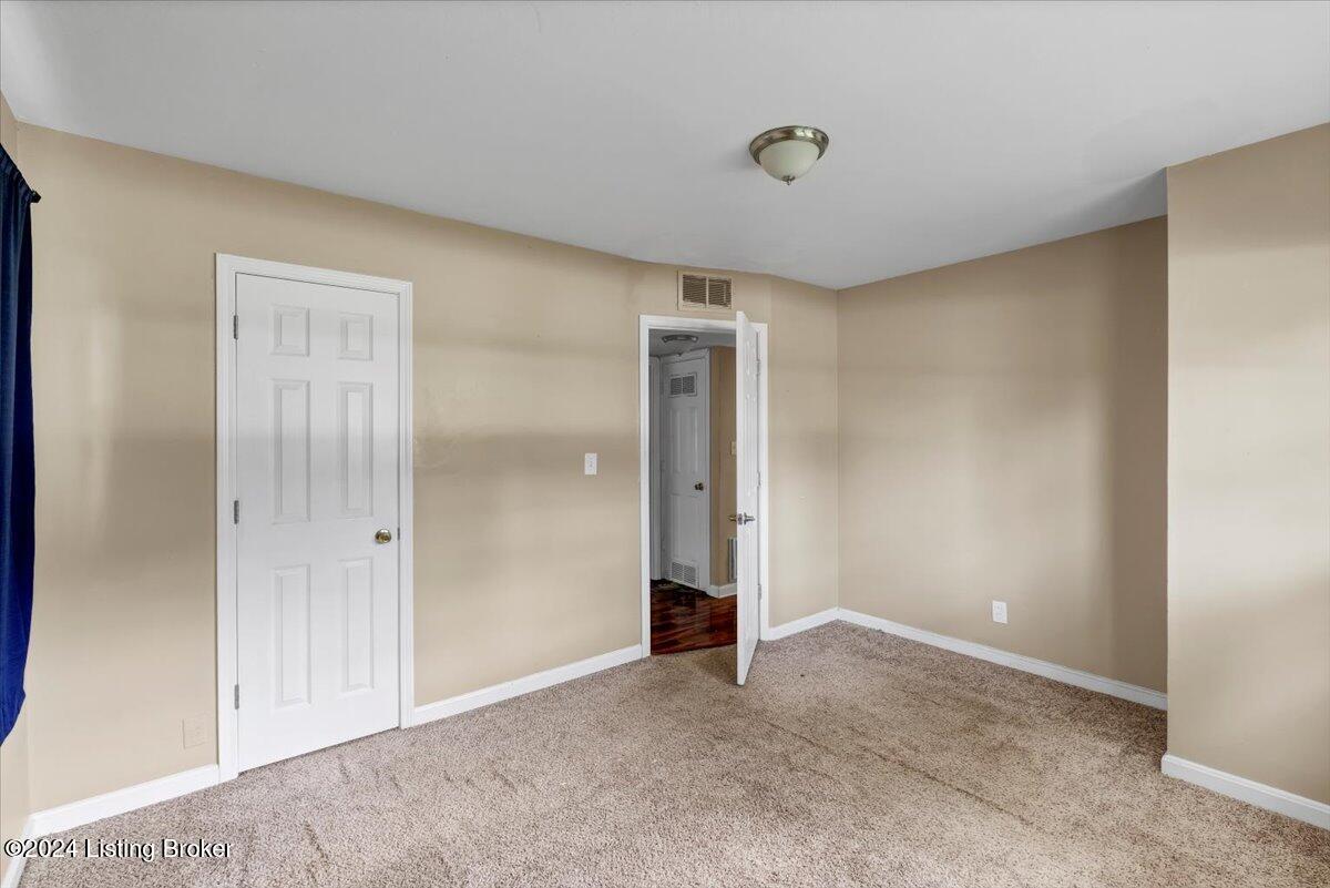 5407 Wintergreen Road Louisville, KY 40272 - Photo 14 of 27 20-5407 Wintergreen Rd