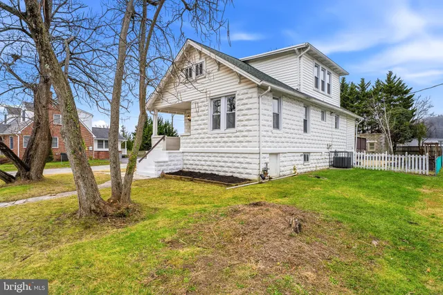 $349,900 | 8000 Oakleigh Road, Baltimore, MD 21234