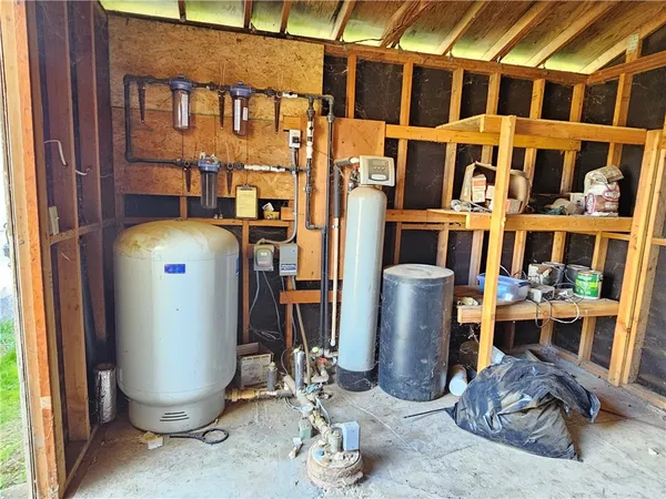 a view of a backyard of the house