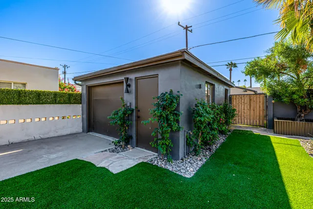 $1,350,000 | 517 West Holly Street, Phoenix, AZ 85003