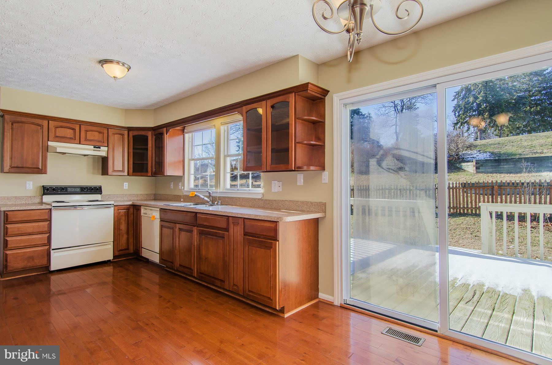 2704 Price Road Crofton, MD 21114 - Photo 7 of 30 Kitchen