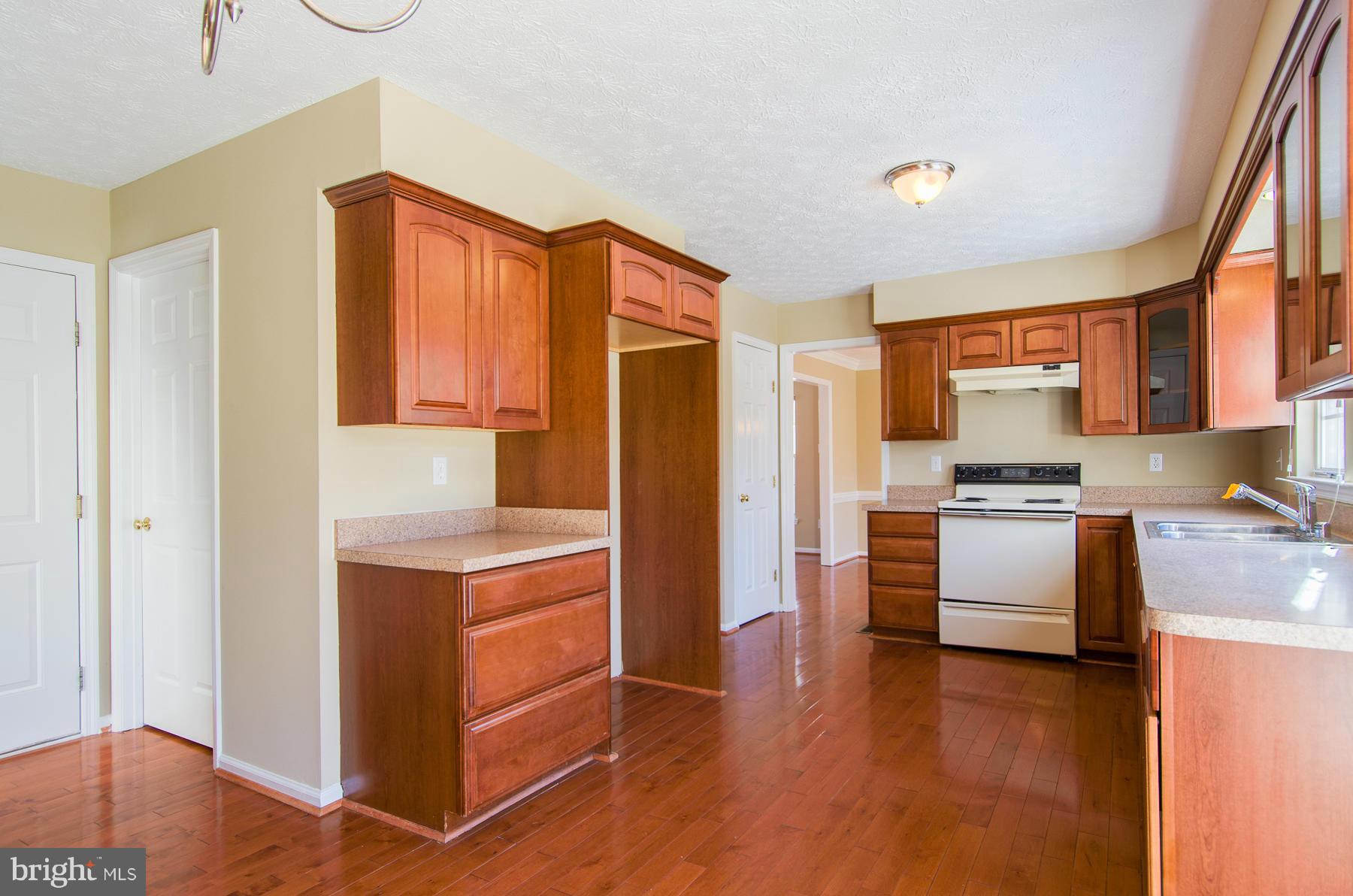 2704 Price Road Crofton, MD 21114 - Photo 8 of 30 Kitchen