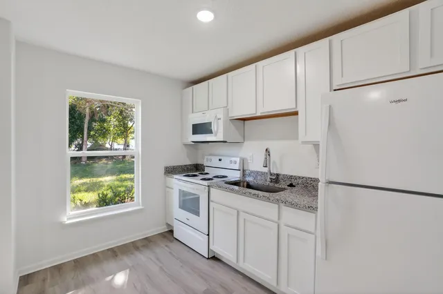 $2,200 | 1115 F Avenue, Unit A, Fort Pierce, FL 34950