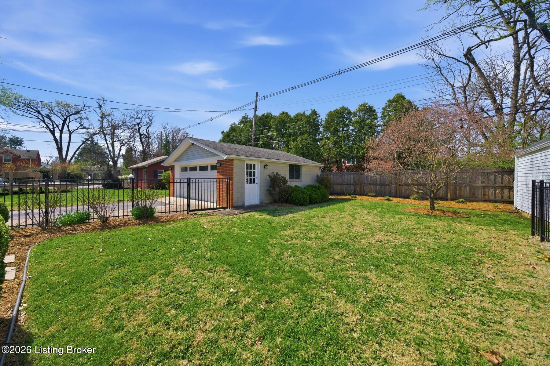 3009 Dundee Road Louisville, KY 40205 - Photo 61 of 64 photo_online_064