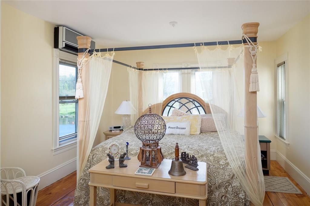 74 River Road York, ME 03902 - Photo 29 of 33 Master suite
