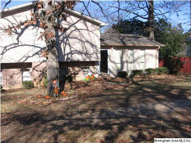 3949 Hilltop Road Southeast Bessemer, AL 35022 - Photo 1 of 6