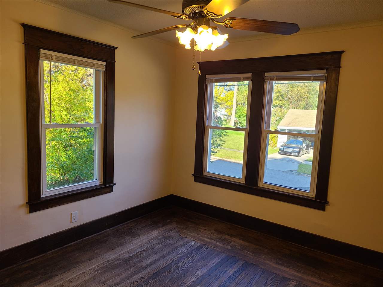 2602 Miller Road Flint, MI 48503 - Photo 17 of 58 Dining Room