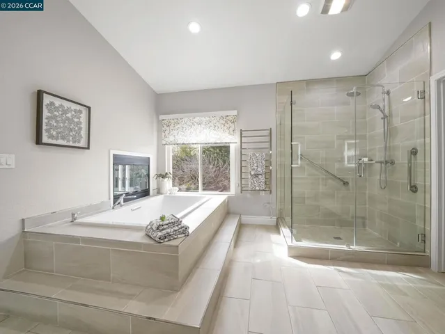 $1,450,000 | 376-376 Blue Oak Lane, Clayton, CA 94517