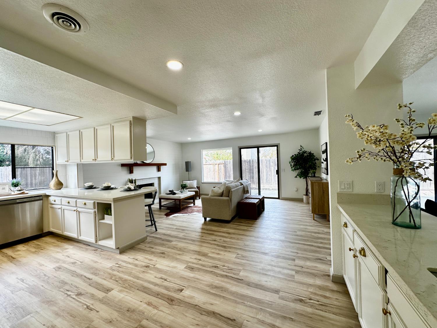 1905 Shell Court Modesto, CA 95356 - Photo 12 of 32