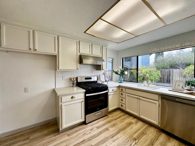 1905 Shell Court Modesto, CA 95356 - Photo 9 of 32