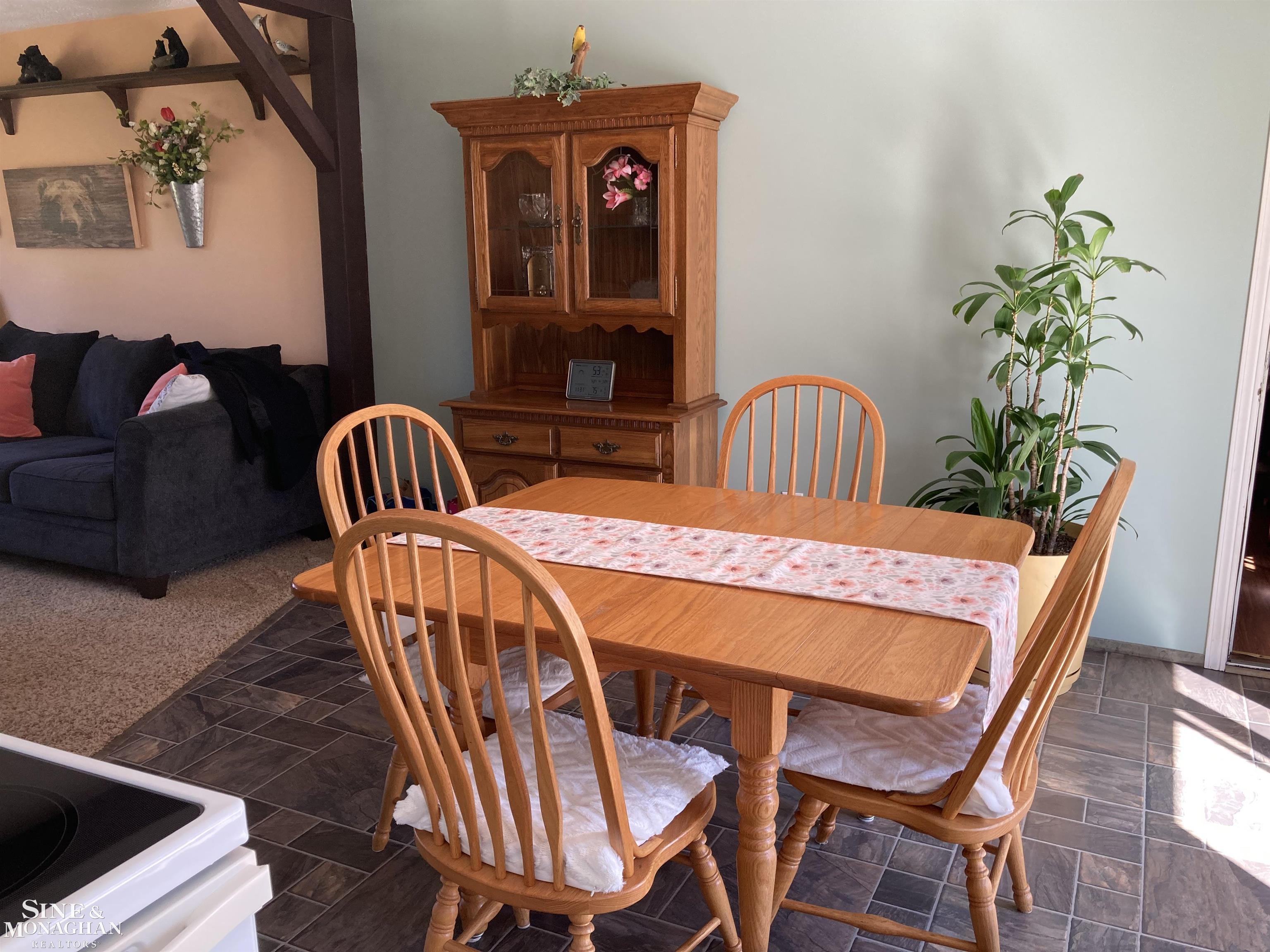 1715 South Allen Road St. Clair, MI 48079 - Photo 5 of 20 50137998-9f07673c-cf0e-476b-8086-7f1c632e3189.JPG