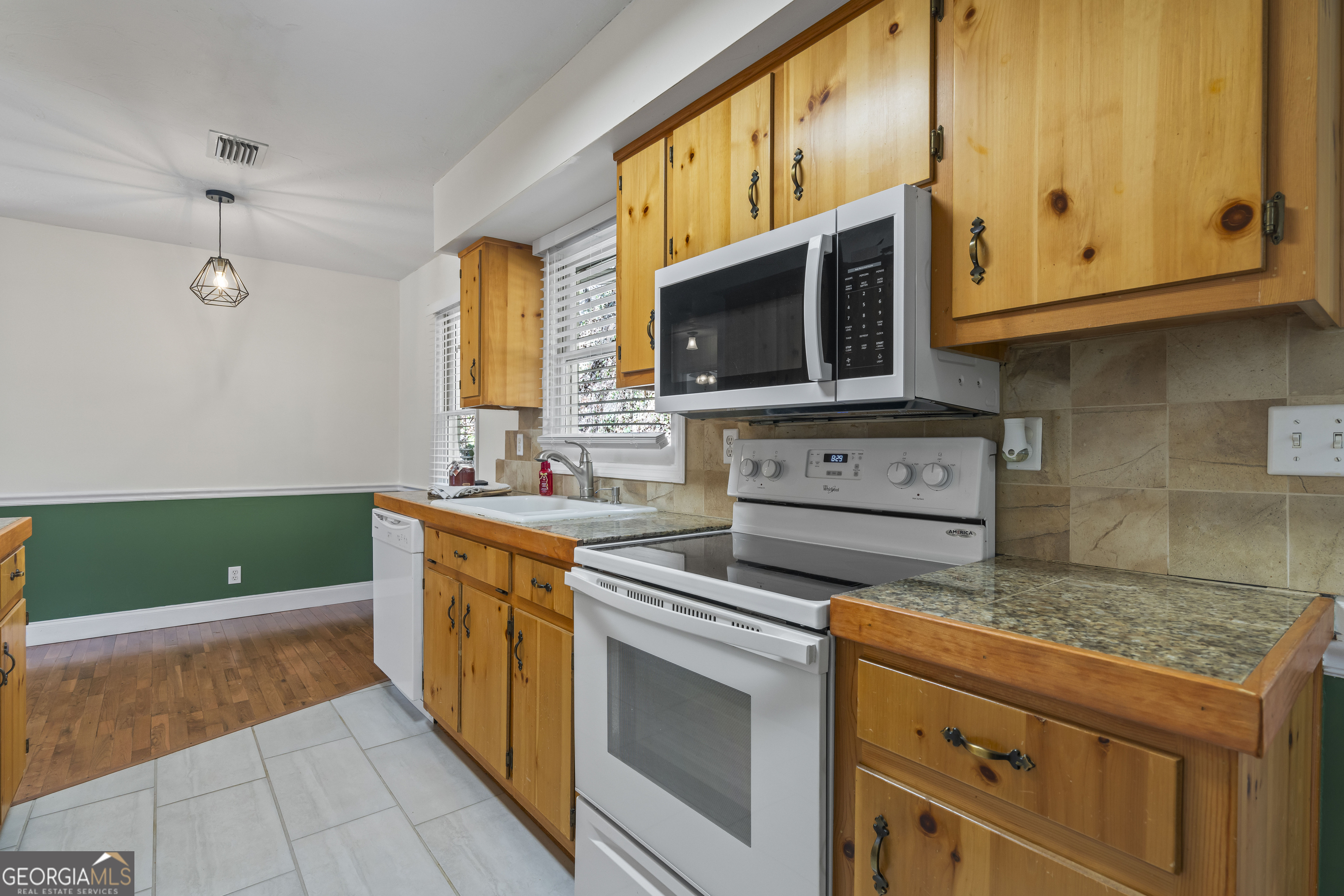 1131 Joe Davis Road Tiger, GA 30576 - Photo 25 of 45