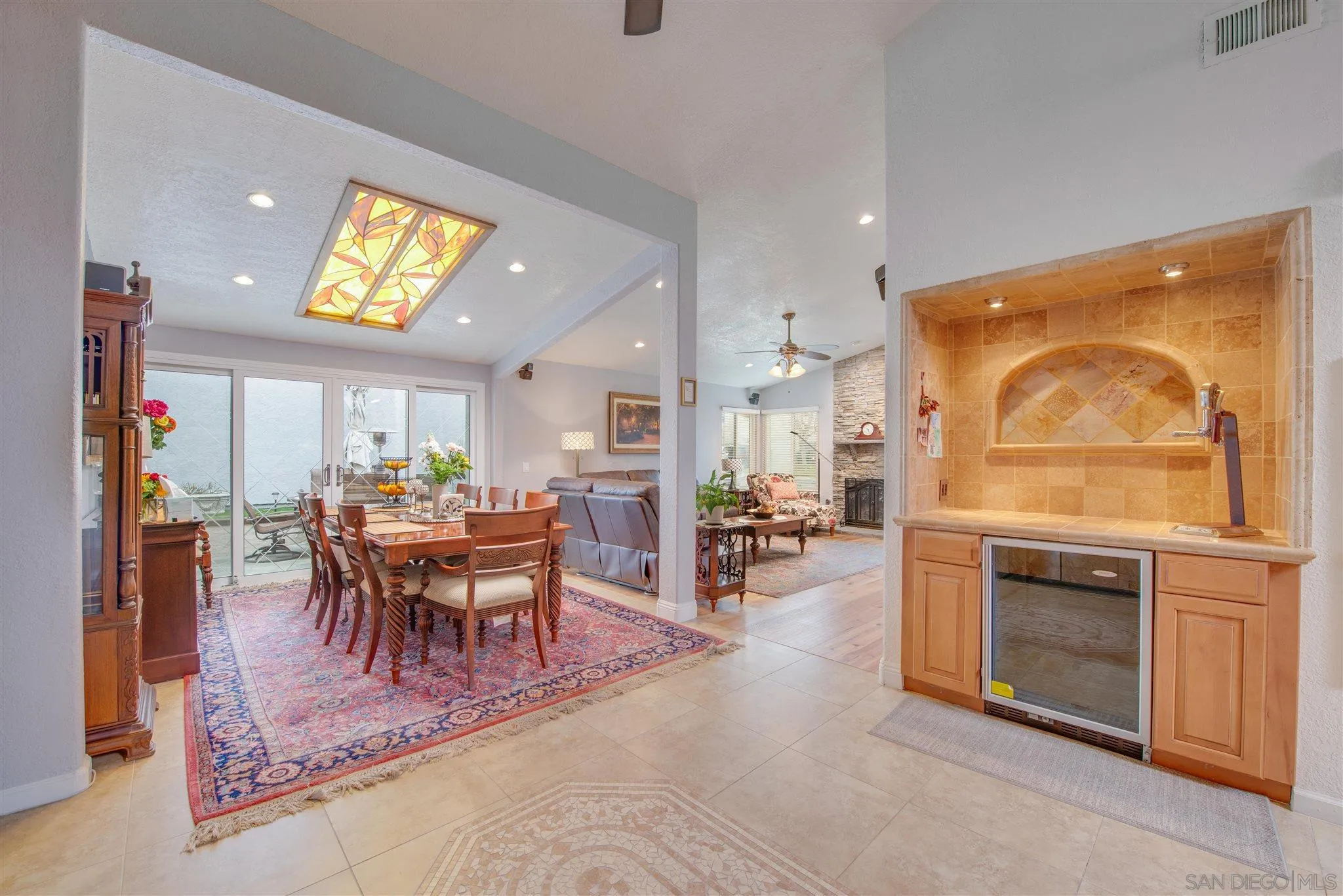 710 Anchor Way Carlsbad, CA 92008 - Photo 12 of 33 a view of a livingroom with furniture and a kitchen