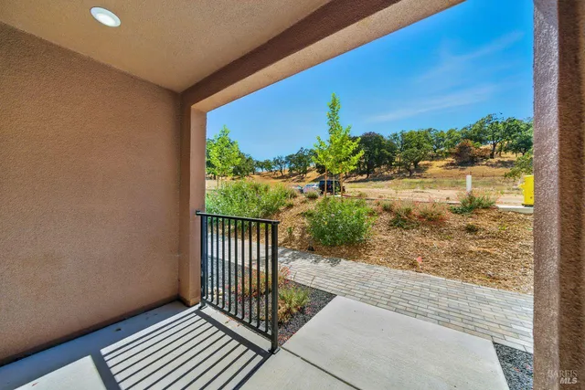 $870,000 | 206 Verandah Avenue, Novato, CA 94945