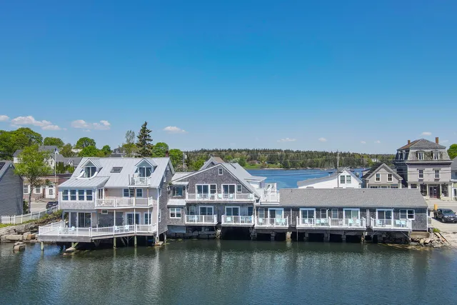 $1,695,000 | 15 Main Street, Vinalhaven, ME 04863