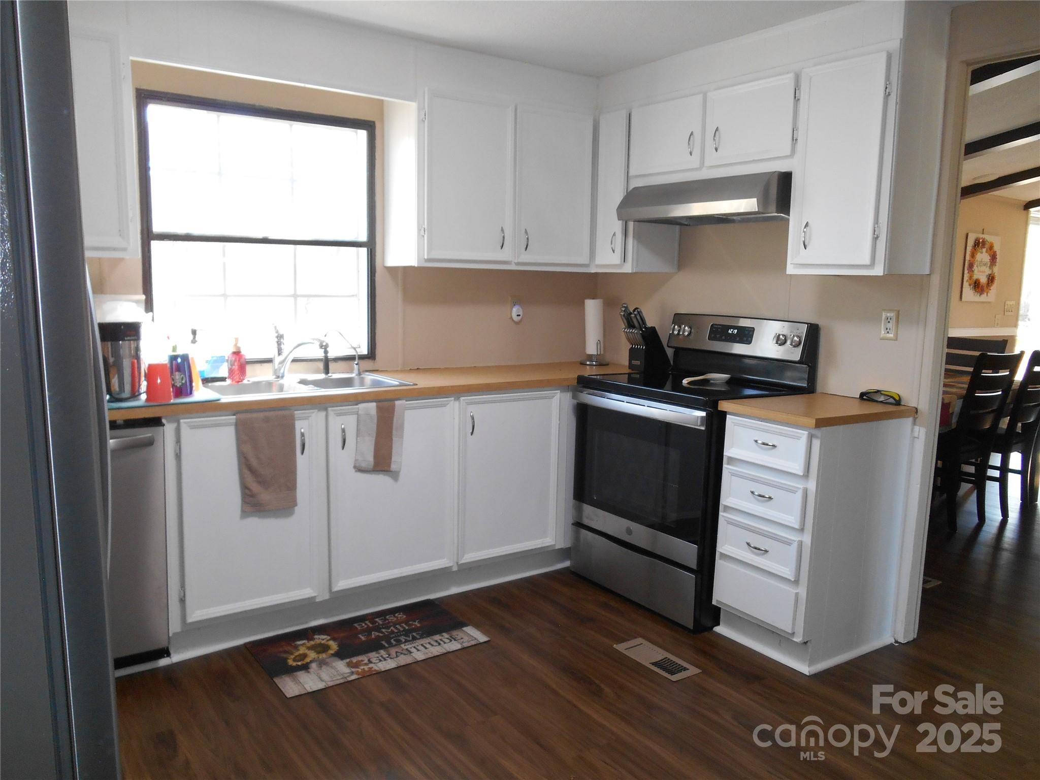 3935 Tower Road Maiden, NC 28650 - Photo 7 of 33 Gallery Image 7