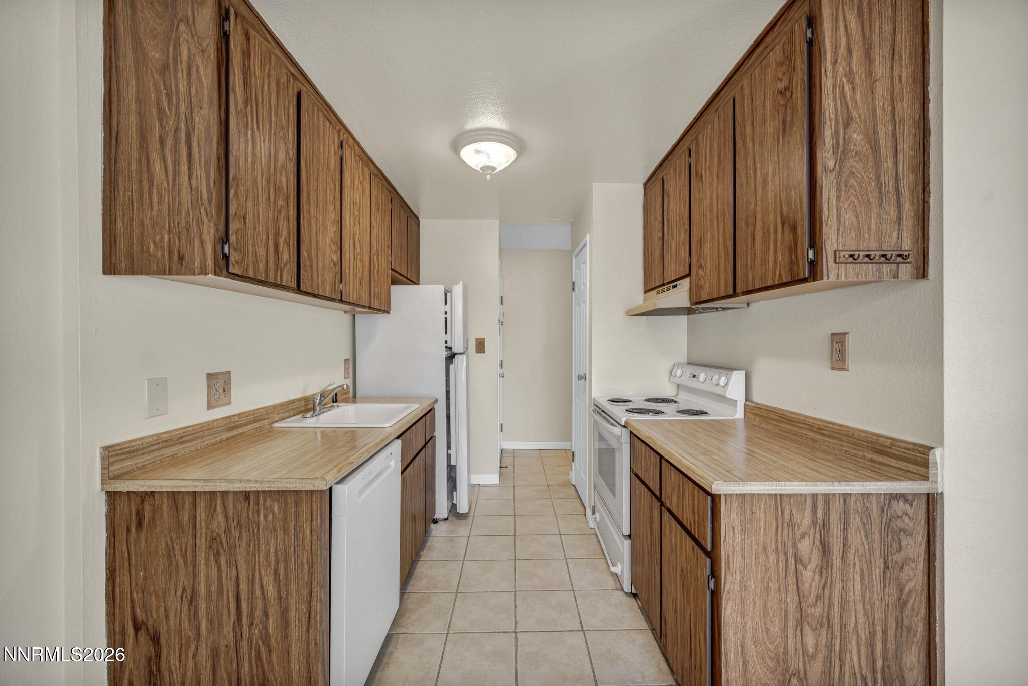 1551 Delucchi Lane, Unit F Reno, NV 89502 - Photo 3 of 19 30-web-or-mls-1551-delucchi-ln