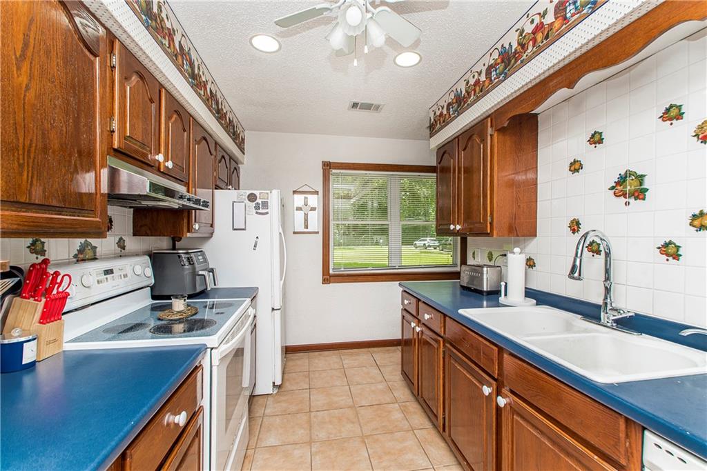 41235 West Yellow Water Road Hammond, LA 70403 - Photo 11 of 29 Gallery Image 11