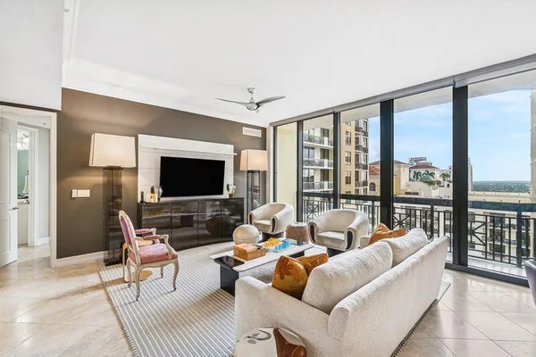 $10,000 | 701 South Olive Avenue, Unit 1706, West Palm Beach, FL 33401