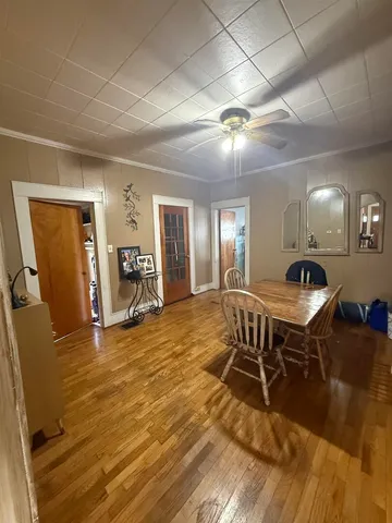 a view of a livingroom with furniture and a livingroom