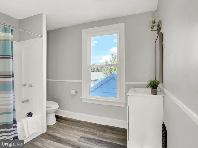 $245,000 | 497 State Street, Enola, PA 17025