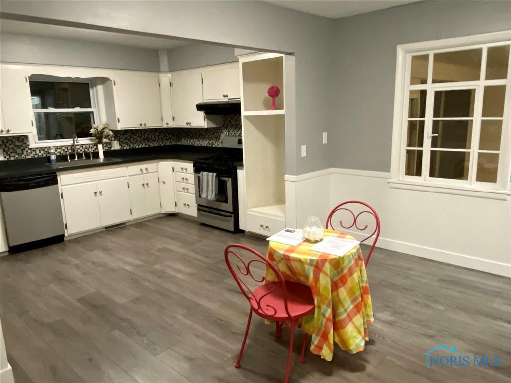 2111 Stoneham Road Toledo, OH 43615 - Photo 13 of 24 Gallery Image 13