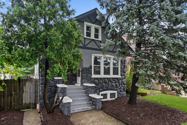 $339,000 | 3229 Maple Avenue, Brookfield, IL 60513