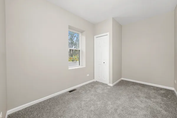 $339,000 | 3229 Maple Avenue, Brookfield, IL 60513