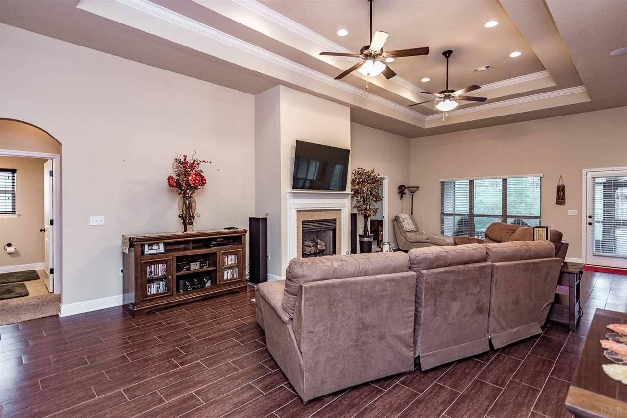 2745 Tulip Hill Road Pace, FL 32571 - Photo 9 of 42 Gallery Image 9