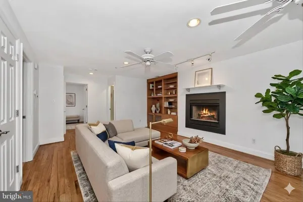 $479,000 | 2801 Connecticut Avenue Northwest, Unit 15, Washington, DC 20008