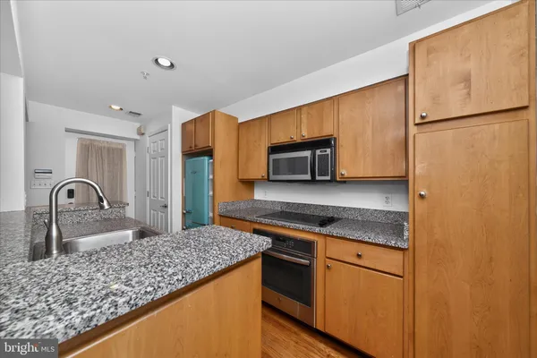 $479,000 | 2801 Connecticut Avenue Northwest, Unit 15, Washington, DC 20008
