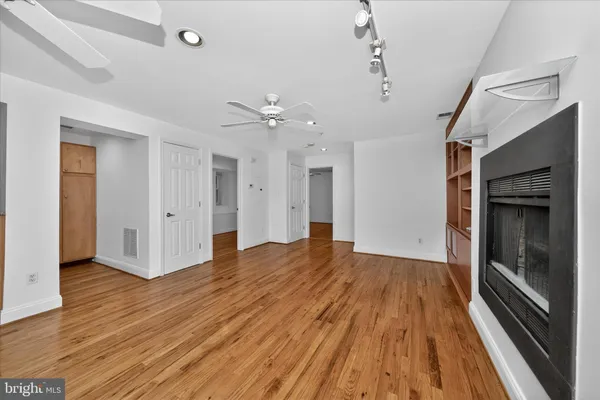 $479,000 | 2801 Connecticut Avenue Northwest, Unit 15, Washington, DC 20008