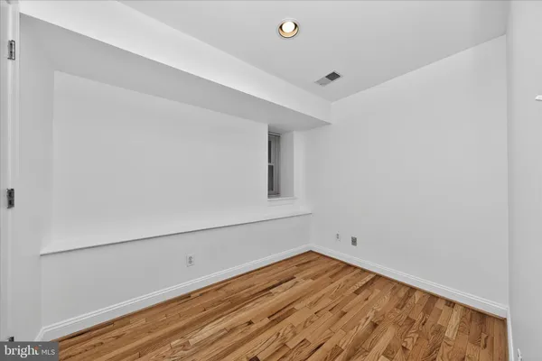 $479,000 | 2801 Connecticut Avenue Northwest, Unit 15, Washington, DC 20008