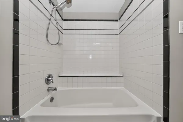 $479,000 | 2801 Connecticut Avenue Northwest, Unit 15, Washington, DC 20008