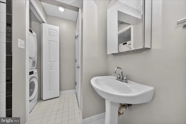 $479,000 | 2801 Connecticut Avenue Northwest, Unit 15, Washington, DC 20008