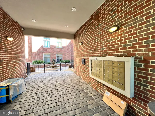 $479,000 | 2801 Connecticut Avenue Northwest, Unit 15, Washington, DC 20008
