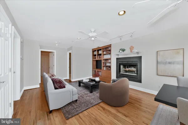 $479,000 | 2801 Connecticut Avenue Northwest, Unit 15, Washington, DC 20008