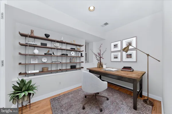 $479,000 | 2801 Connecticut Avenue Northwest, Unit 15, Washington, DC 20008