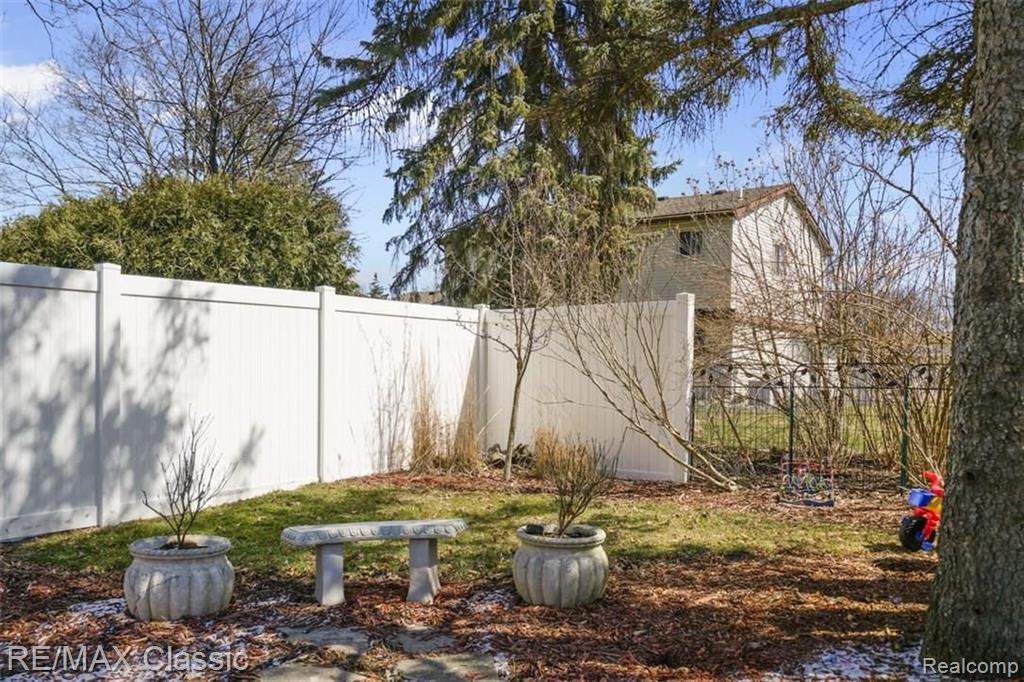 22566 Winfield Road Novi, MI 48375 - Photo 25 of 26