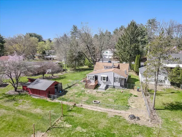 $299,100 | 813 Stokes Mill Road, Stroudsburg, PA 18360