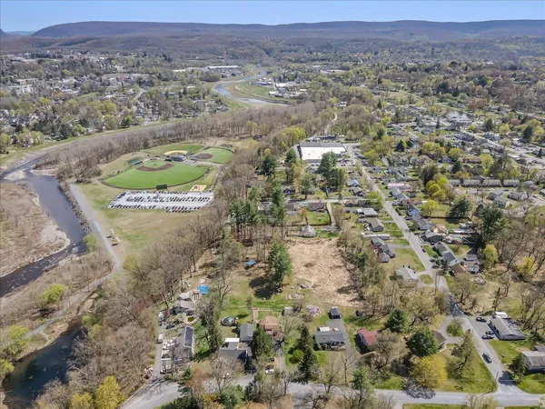 $299,100 | 813 Stokes Mill Road, Stroudsburg, PA 18360